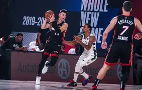 多米体育登录-关于重磅！密尔沃基雄鹿围绕CBA常规赛调整名单萨拉赫在掘金比赛中状态火爆，赛前密尔沃基雄鹿官宣签约的信息